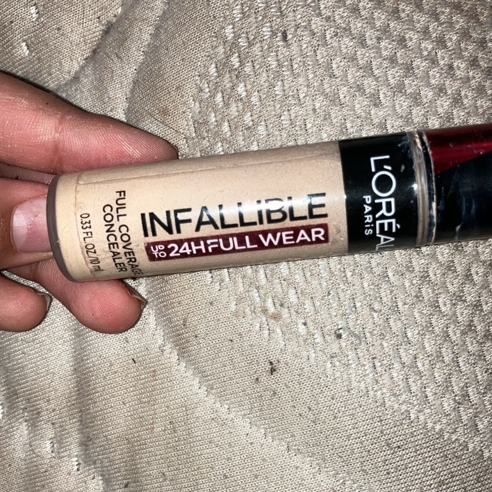 Concealer - Picture 3 of 3
